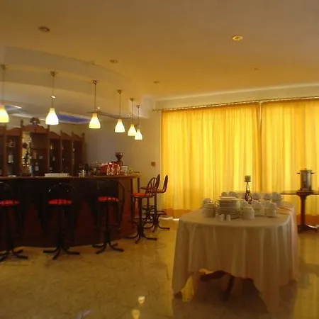 Lefkada 3*