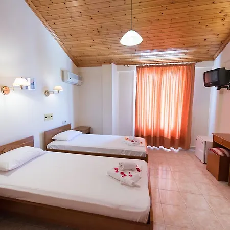 Hotel Lefkada 3*