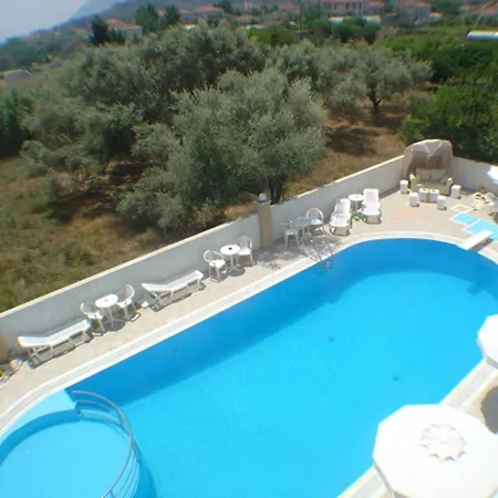 Lefkada Hotel 3*